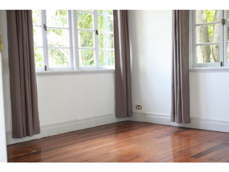 12 St’James Street, Highgate Hill QLD 4101