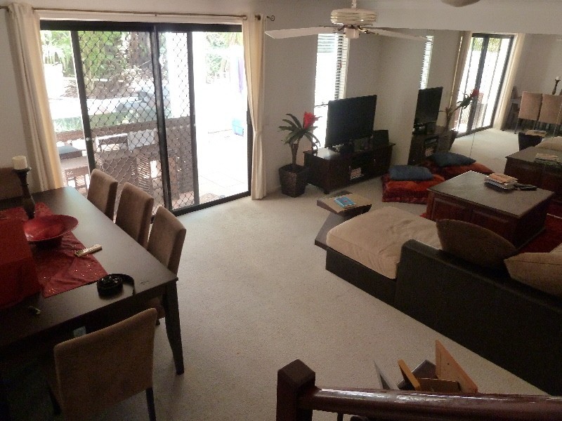 2/22-34 Glenside Drive, Robina QLD 4226