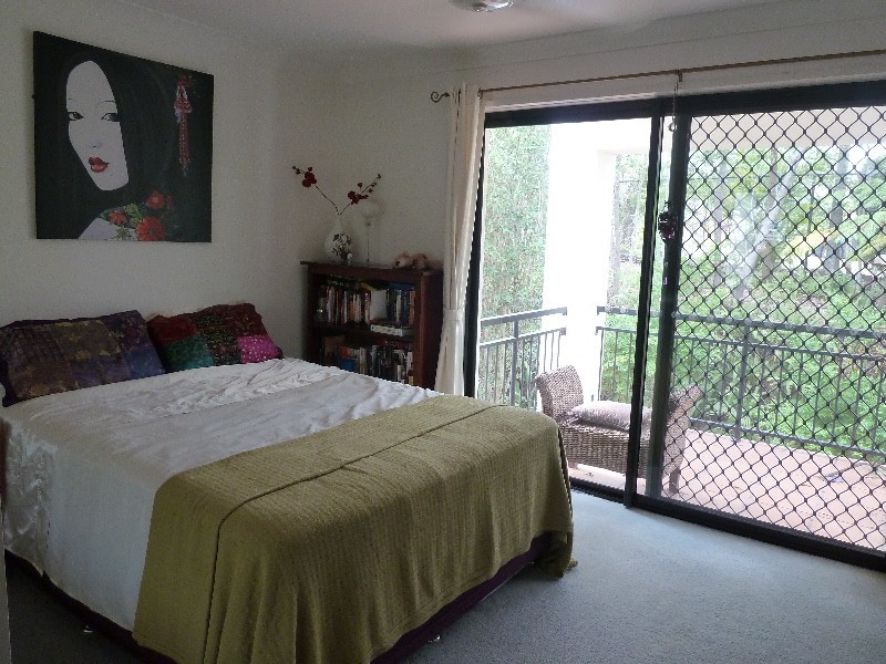 2/22-34 Glenside Drive, Robina QLD 4226