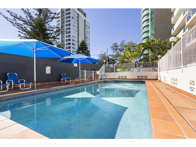 17/4-10 Clifford St (cnr Northcliffe), Surfers Paradise QLD 4217