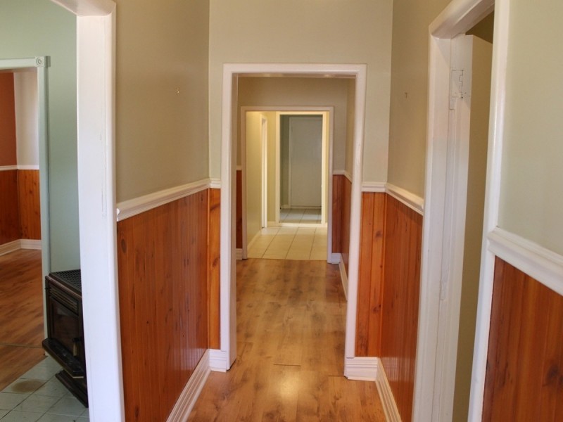 8a Rockett Street, Northam WA 6401