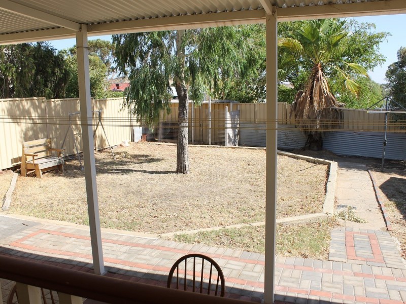 8a Rockett Street, Northam WA 6401