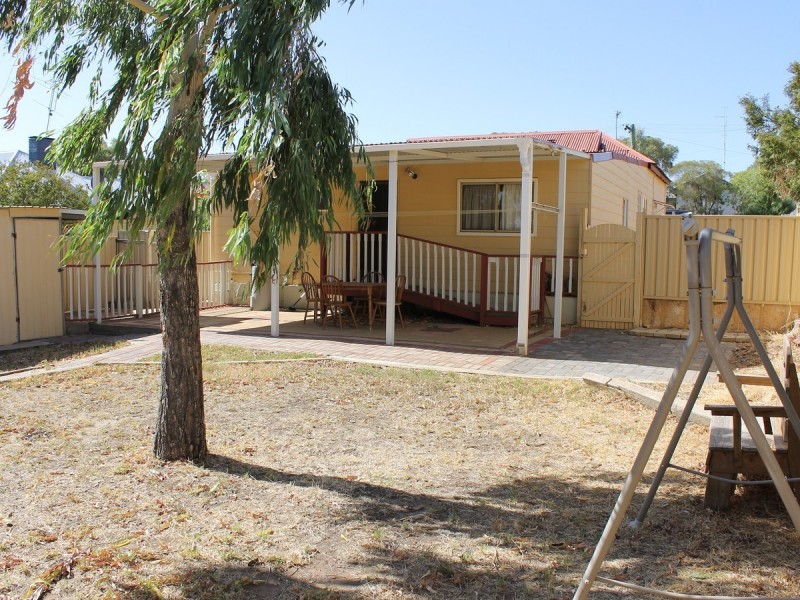 8a Rockett Street, Northam WA 6401