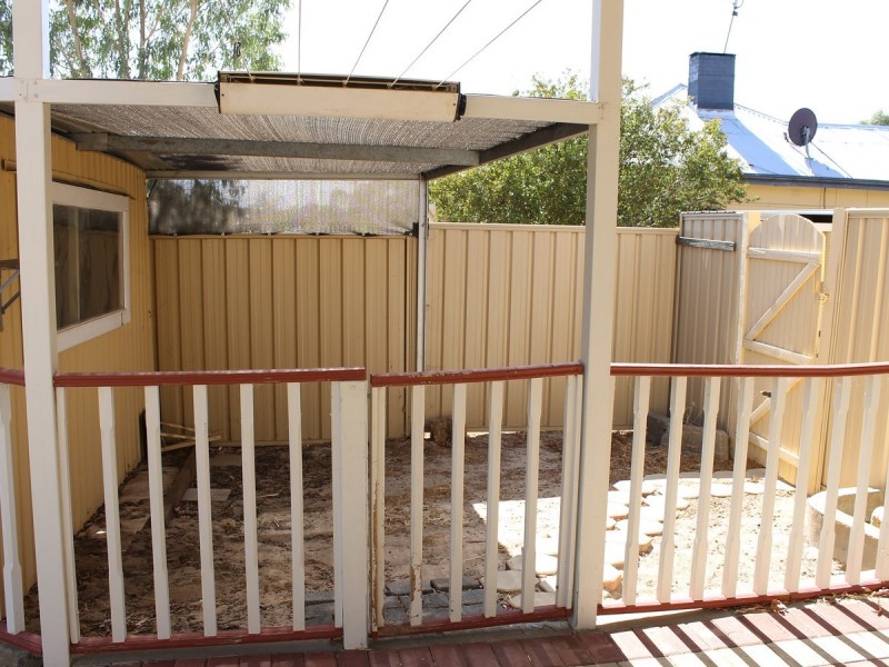 8a Rockett Street, Northam WA 6401