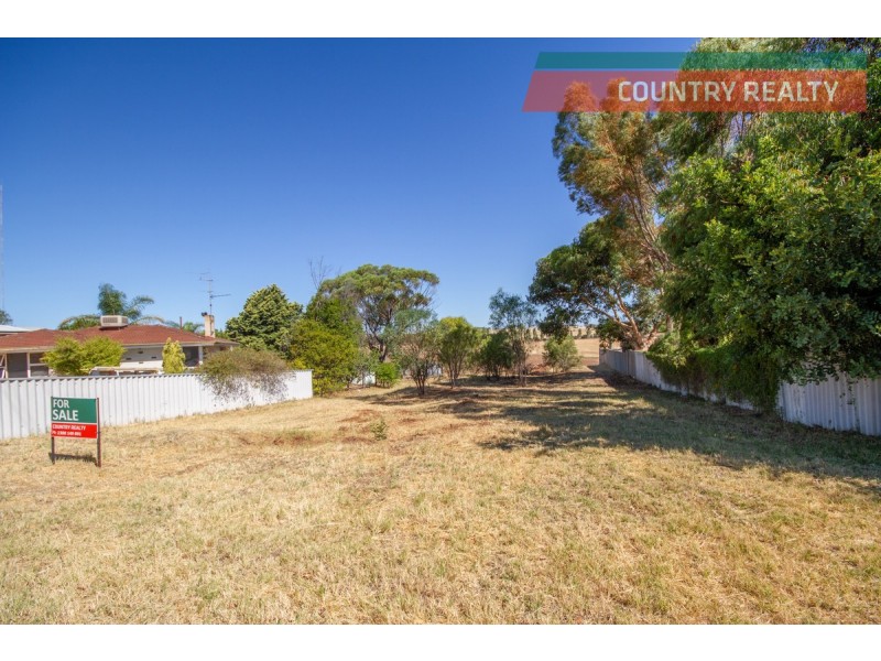 50 Throssell Street, Northam WA 6401