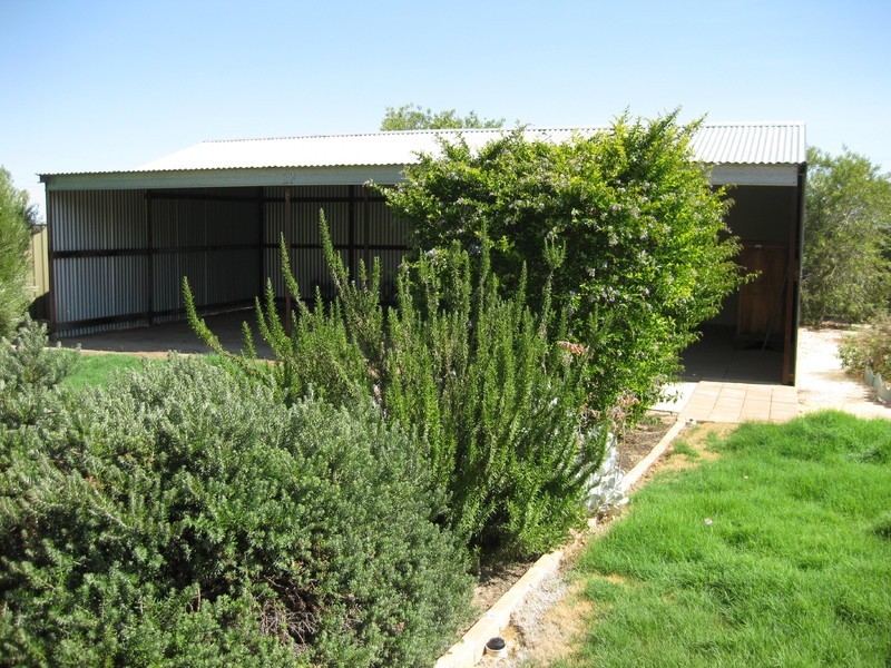 5 Olympic Avenue, Cunderdin WA 6407