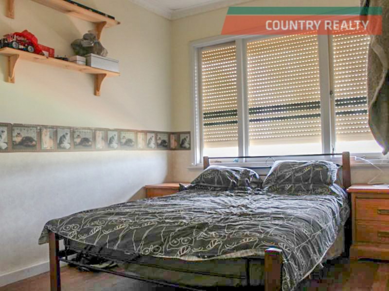 12 Turner Street, Northam WA 6401