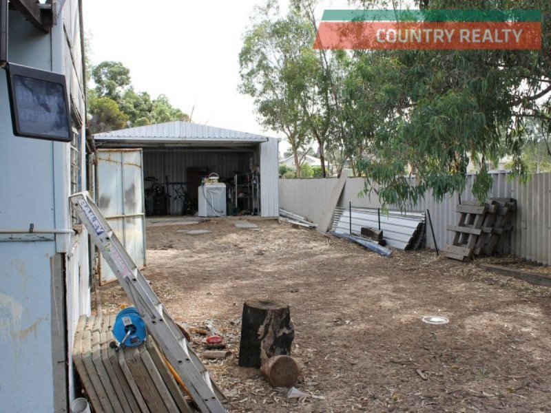 12 Turner Street, Northam WA 6401