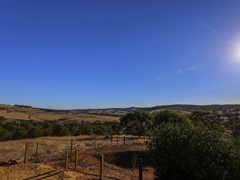 46 Coondle Drive, Toodyay WA 6566