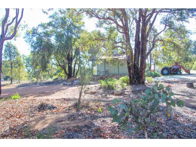 23 White Gum Ridge, Toodyay WA 6566