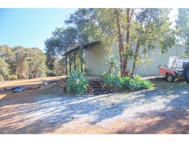 23 White Gum Ridge, Toodyay WA 6566
