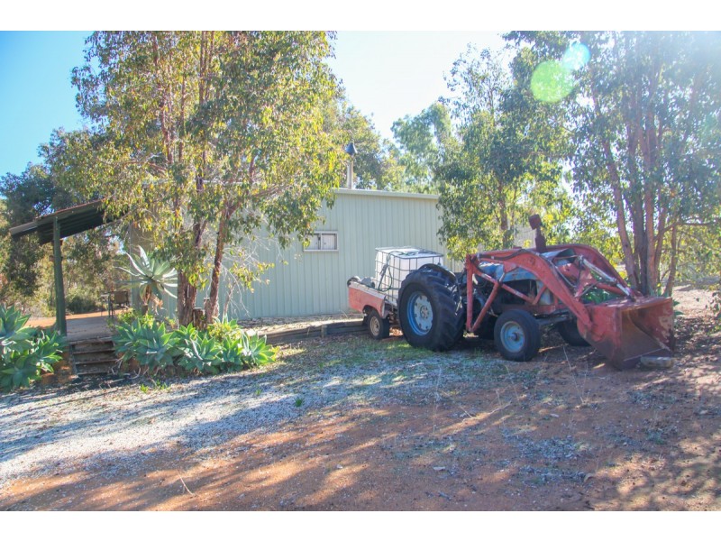 23 White Gum Ridge, Toodyay WA 6566
