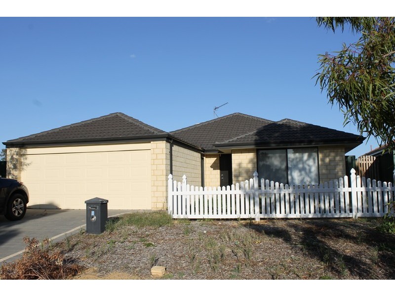 9 Riverside Outlook, Northam WA 6401