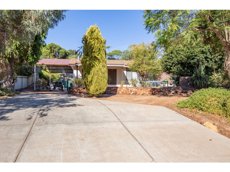 18 Telegraph Road, Toodyay WA 6566