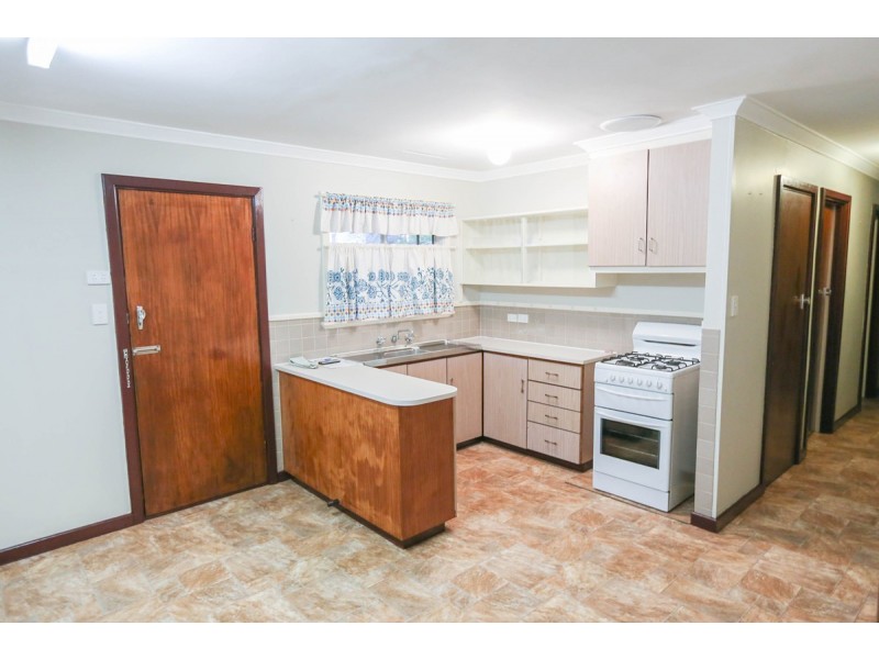 18 Telegraph Road, Toodyay WA 6566