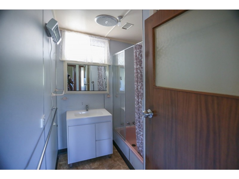 18 Telegraph Road, Toodyay WA 6566