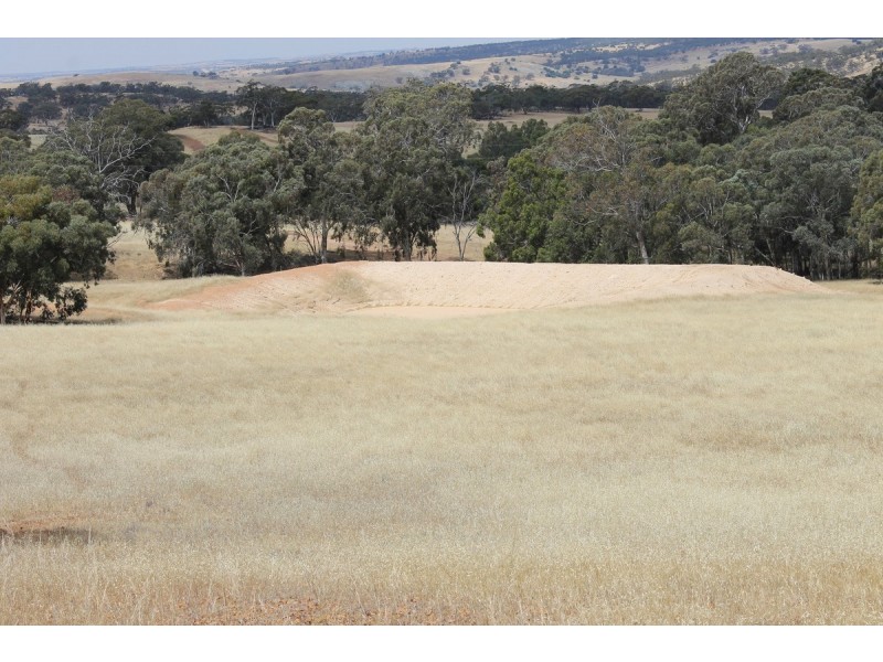 740 Smith Road, Katrine, Clackline WA 6564