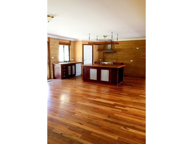 28 River Road, Toodyay WA 6566