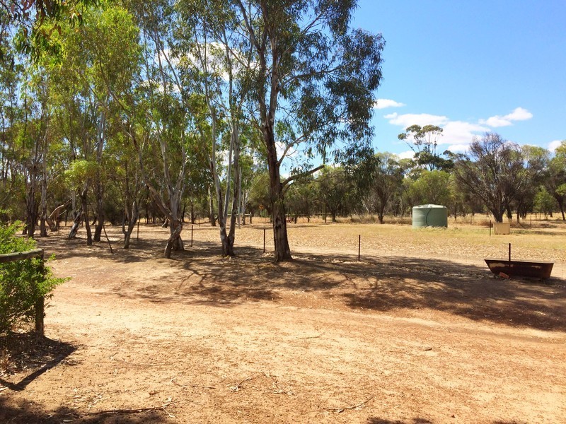 28 River Road, Toodyay WA 6566