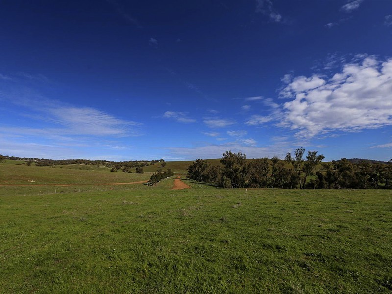 204 Dumbarton Road, Dumbarton, Toodyay WA 6566