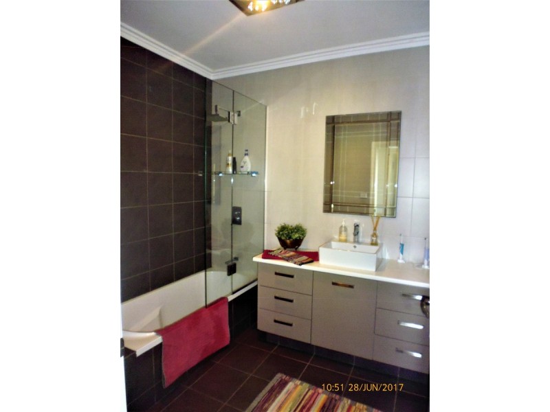 15 Bunker Way, Northam WA 6401