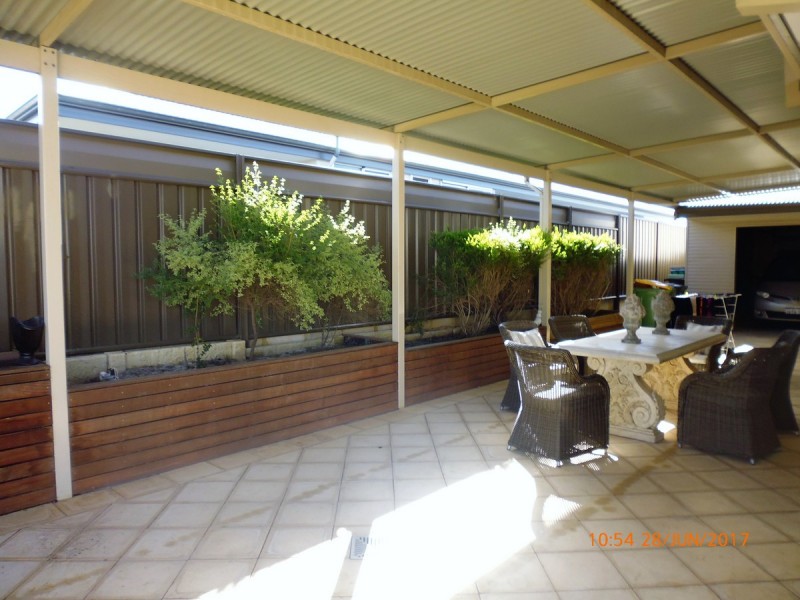 15 Bunker Way, Northam WA 6401