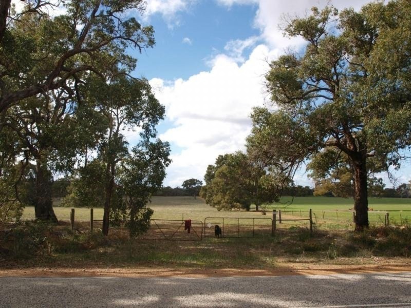 962 Bindoon Dewars Pool Road, Toodyay WA 6566