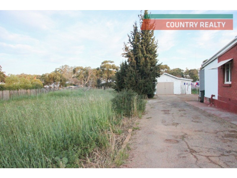 12 Gregory Street, Northam WA 6401