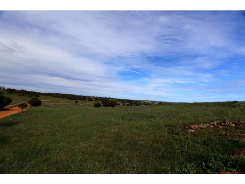 82 Seventh Road, Toodyay WA 6566