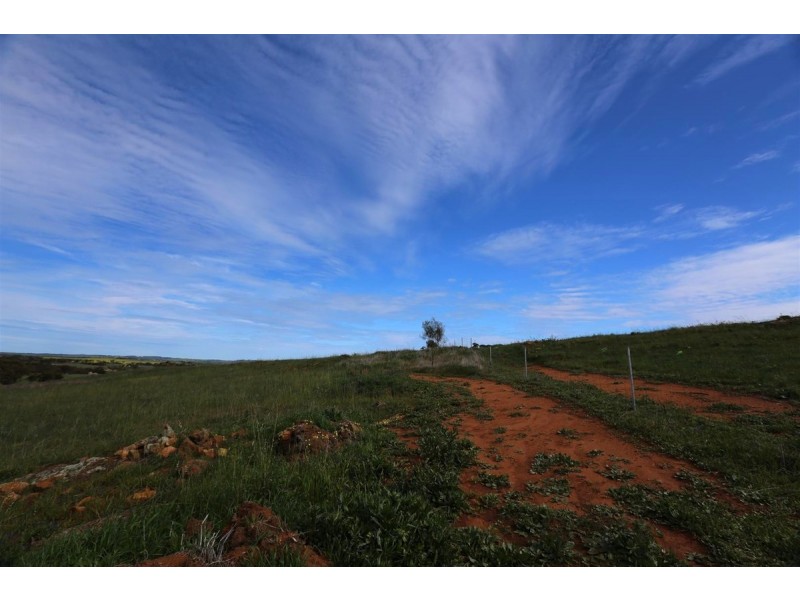 82 Seventh Road, Toodyay WA 6566