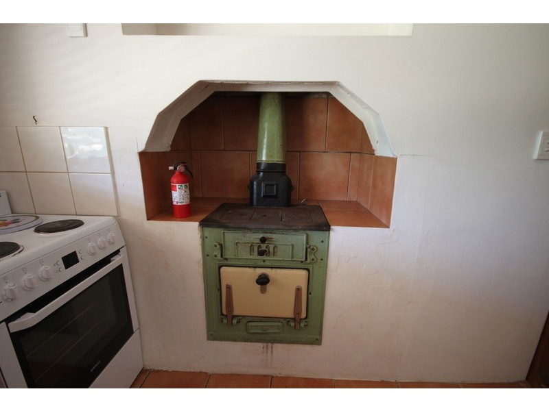 3 Ninth Road, York WA 6302