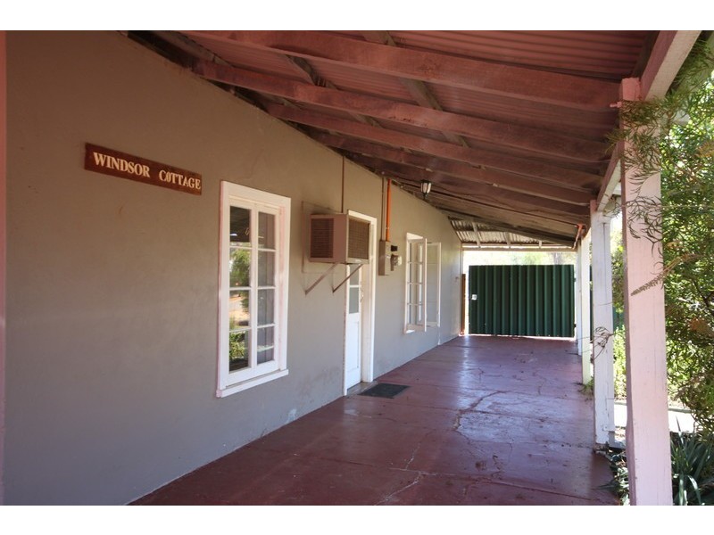 3 Ninth Road, York WA 6302