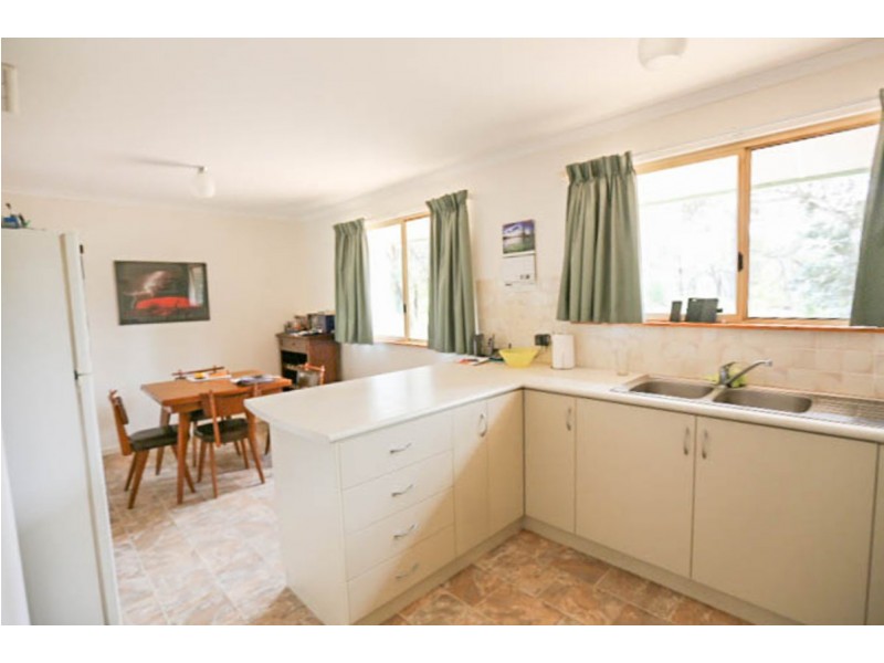 4 Marri Road, Julimar, Toodyay WA 6566