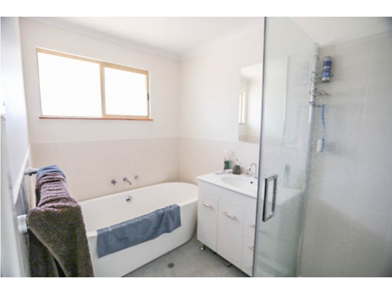 4 Marri Road, Julimar, Toodyay WA 6566
