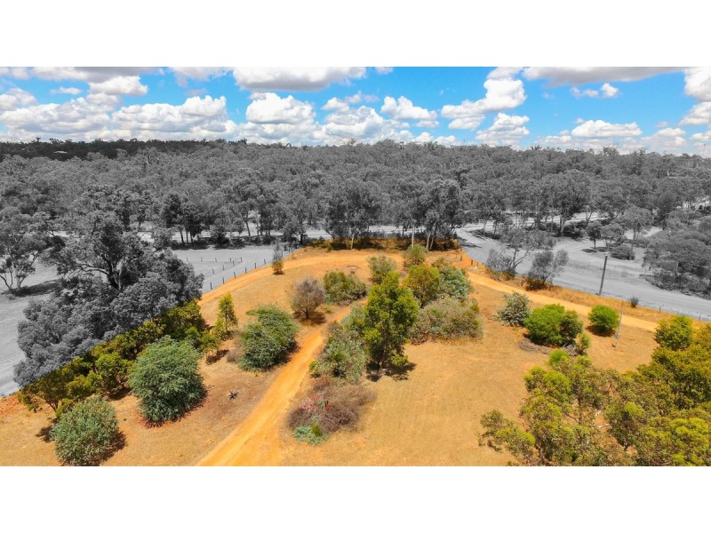 4 Marri Road, Julimar, Toodyay WA 6566