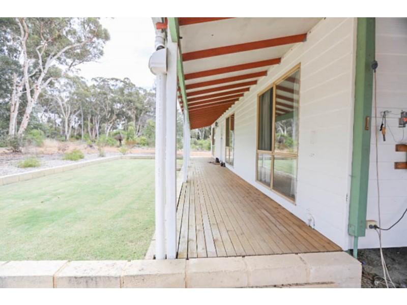 4 Marri Road, Julimar, Toodyay WA 6566