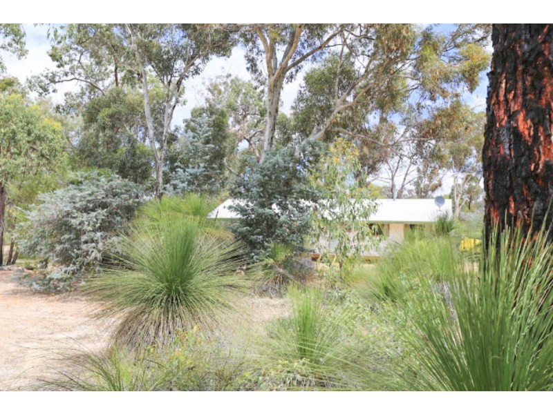 4 Marri Road, Julimar, Toodyay WA 6566