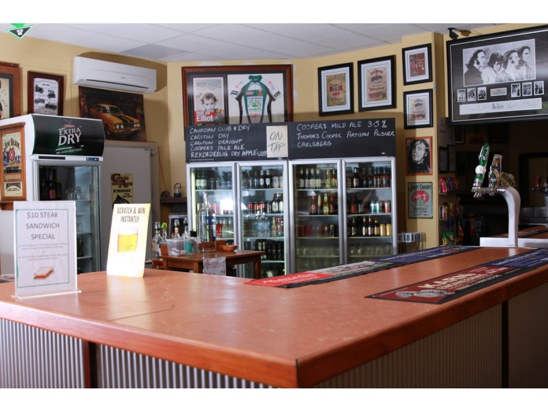 62 Barrack Street, Merredin WA 6415