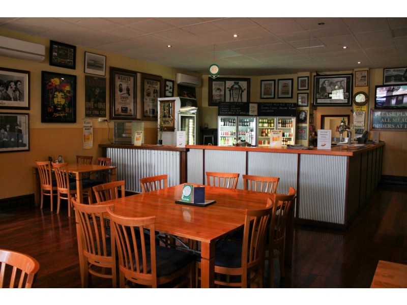 62 Barrack Street, Merredin WA 6415