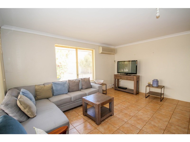 11 Cummings Crescent, Merredin WA 6415