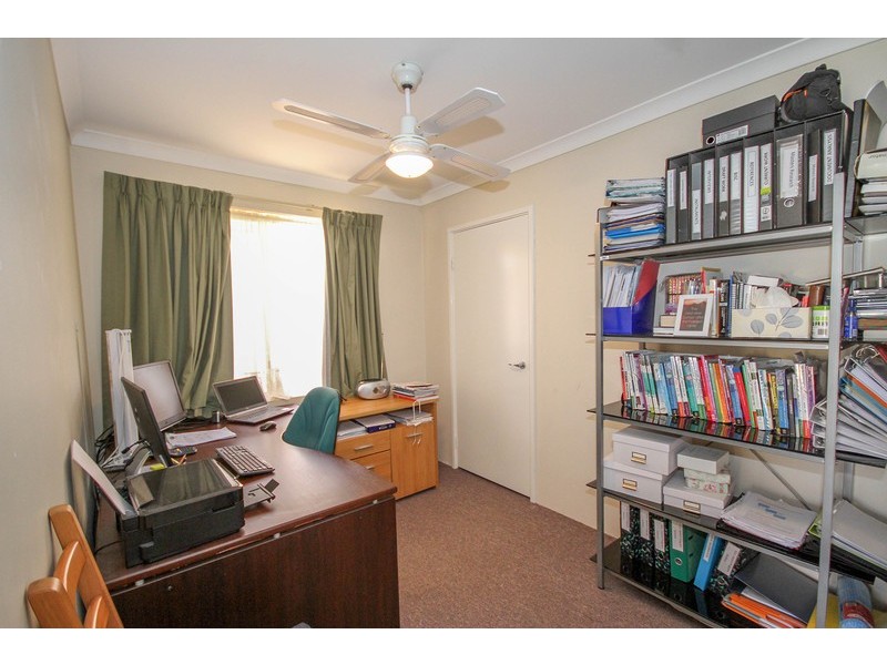 11 Cummings Crescent, Merredin WA 6415