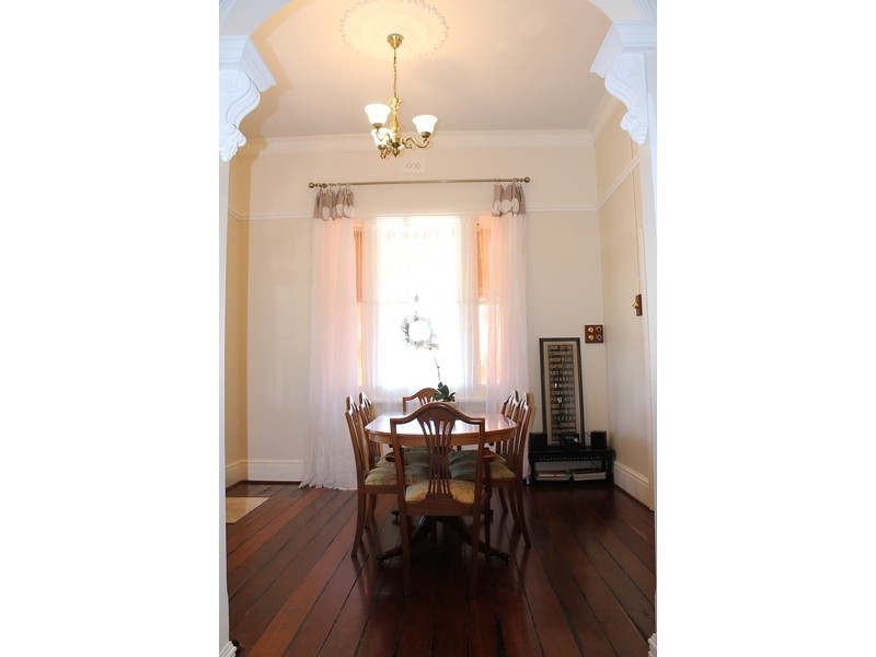 16 Habgood Street, Northam WA 6401