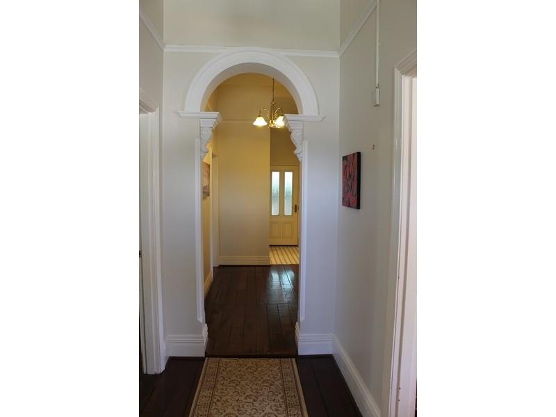 16 Habgood Street, Northam WA 6401