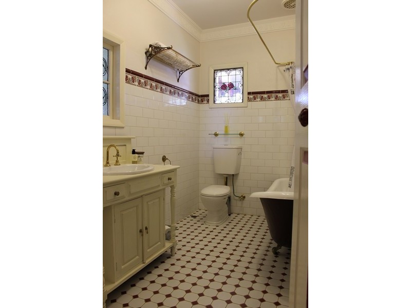 16 Habgood Street, Northam WA 6401