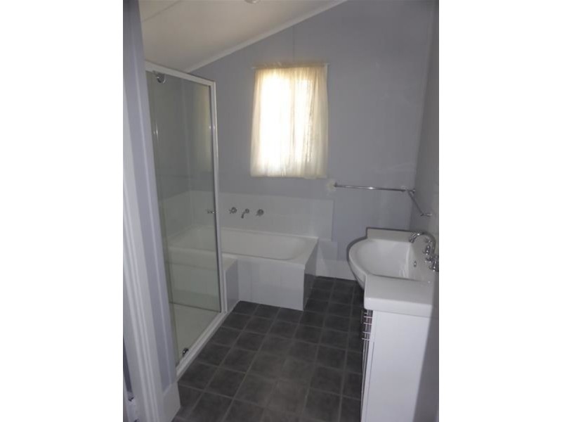 25 James Street, Northam WA 6401