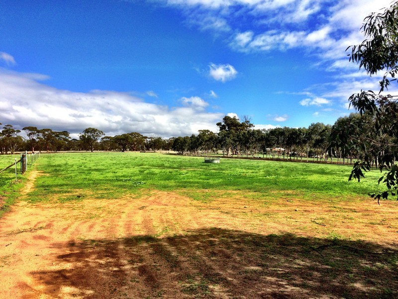 1779 Bejoording Road, Toodyay WA 6566