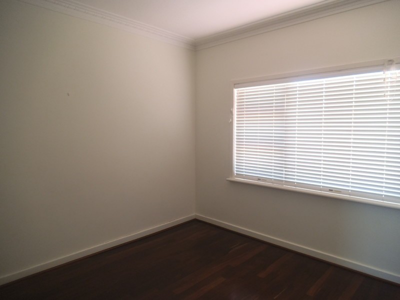 28 Robinson Street, Northam WA 6401