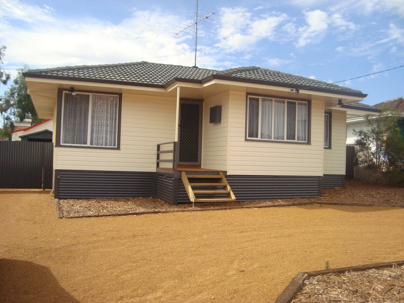 5 Rushton Crescent, Northam WA 6401