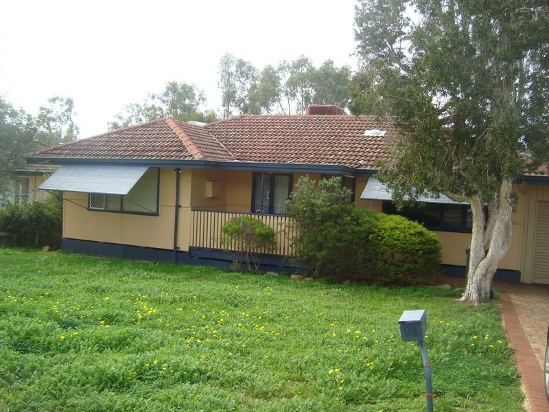 19 Fernie Street, Northam WA 6401