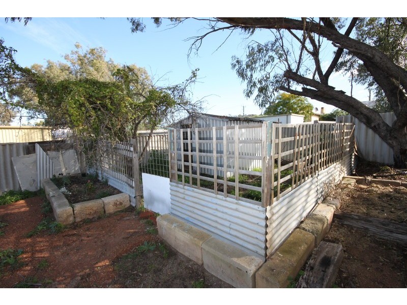 44 Mitchell Avenue, Northam WA 6401